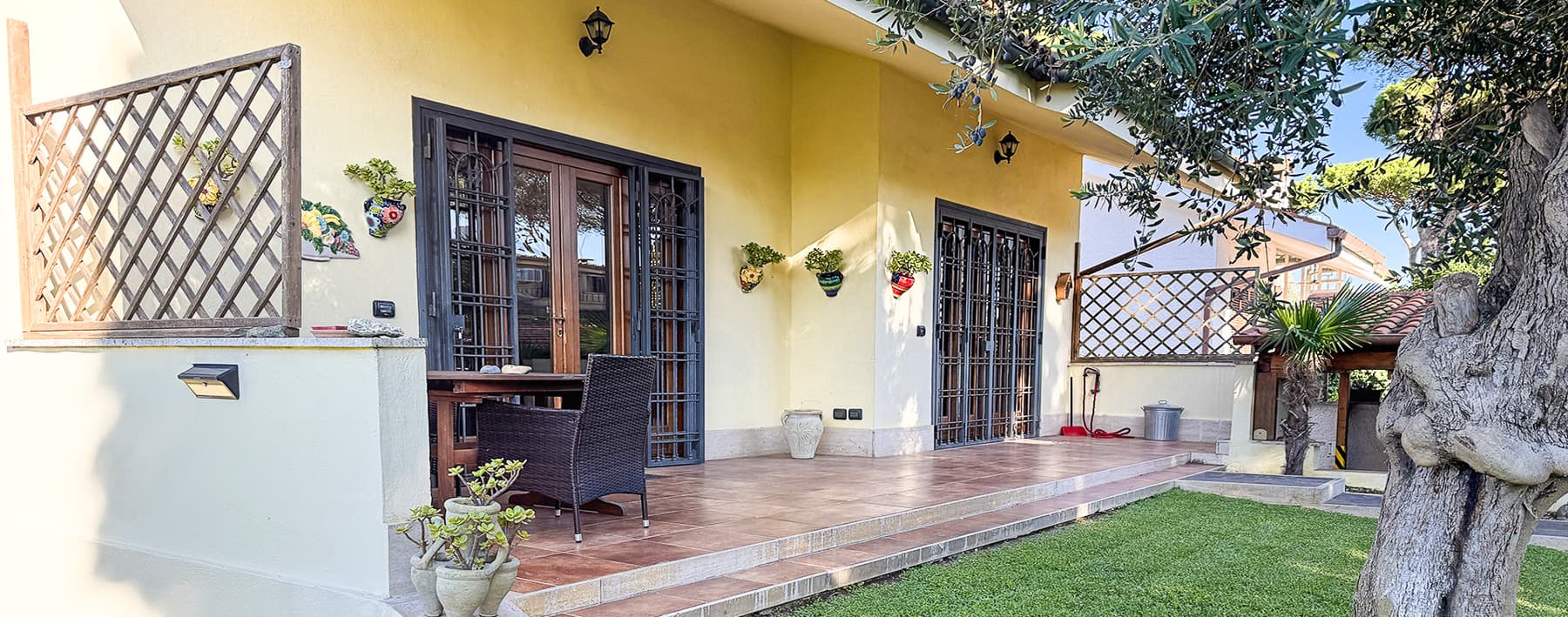 Villa bifamiliare con giardino nel cuore di Roma