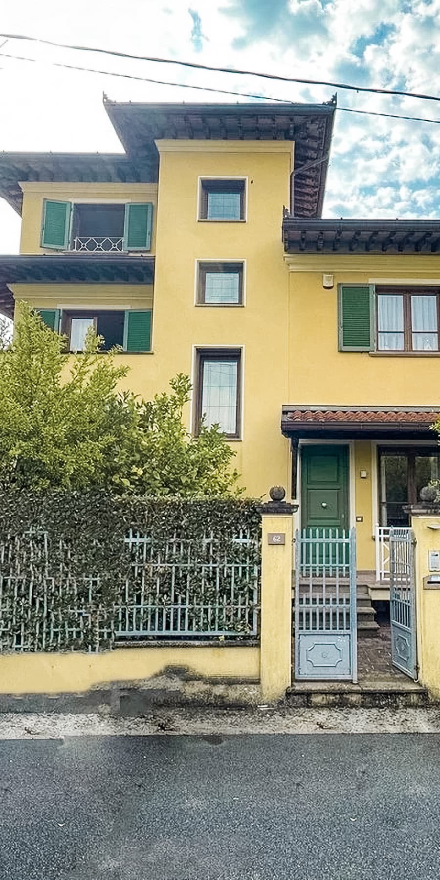 Villa con giardino a Pietrasanta, cuore della Versilia