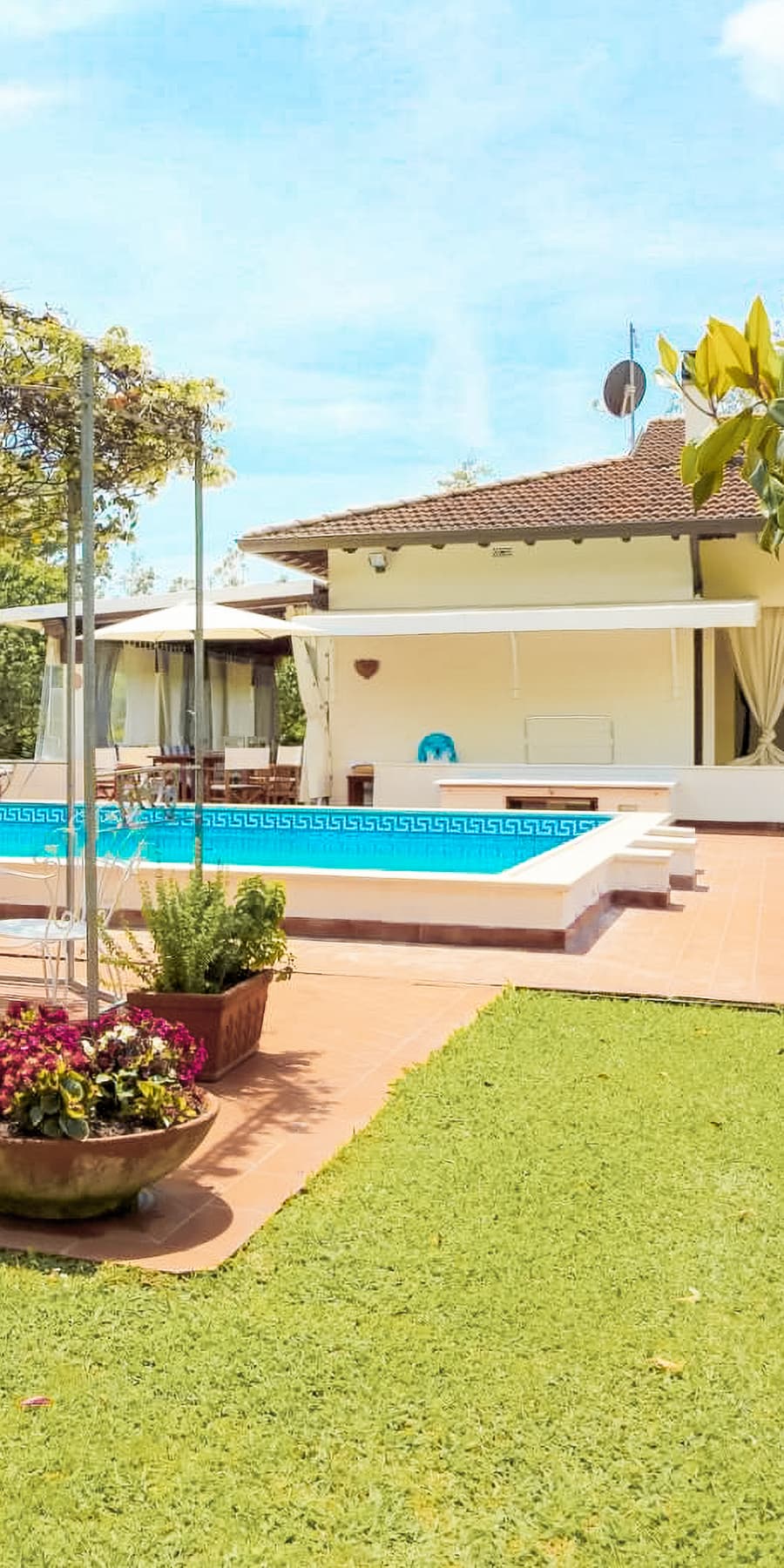 Villa signorile con piscina a Forte dei Marmi, Toscana