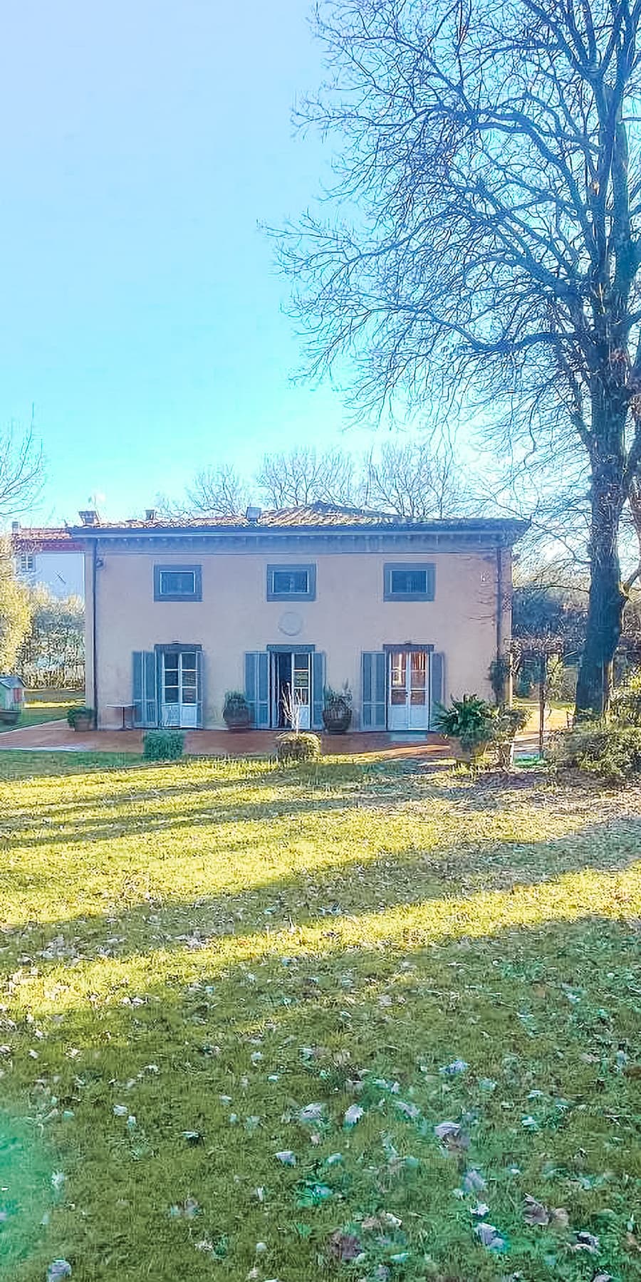 Villa storica con parco a Capannori, Toscana