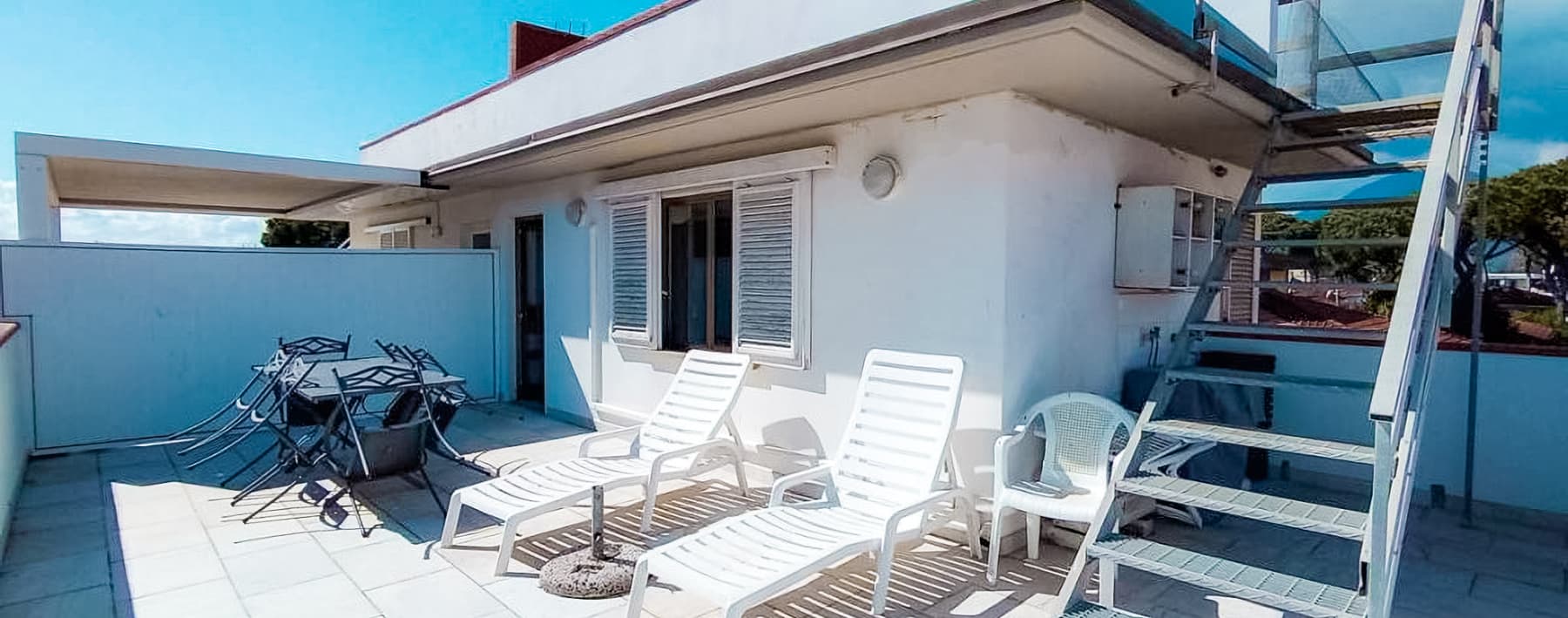 Appartamento con terrazza vista mare a Pietrasanta, Versilia