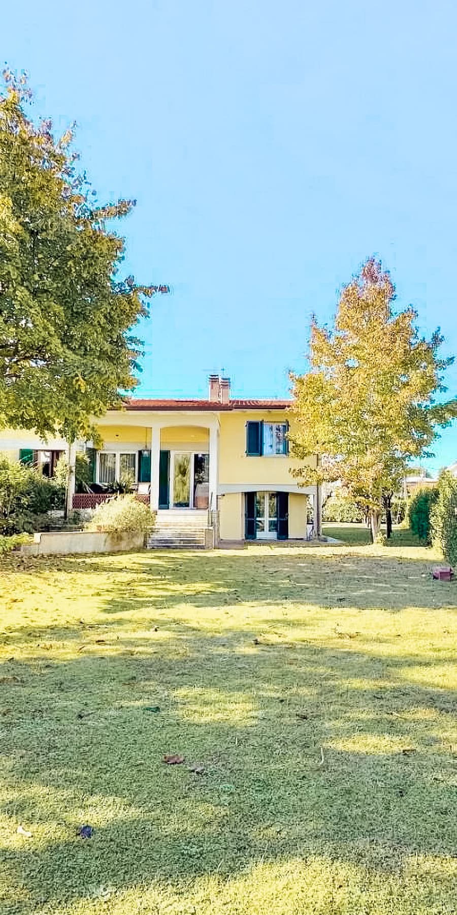 Villetta a schiera a Pietrasanta, Versilia elegante e verde