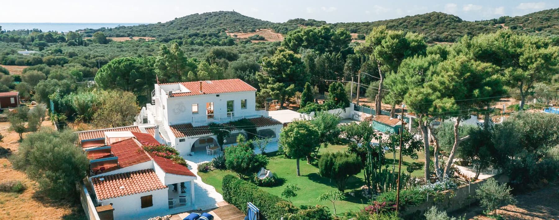 Villa con Piscina a Sarroch, Sardegna