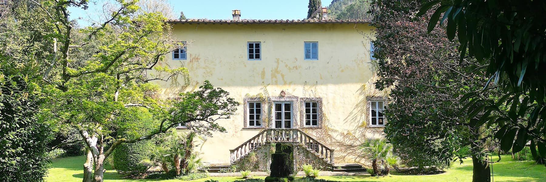 Villa seicentesca con parco a Capannori, Toscana