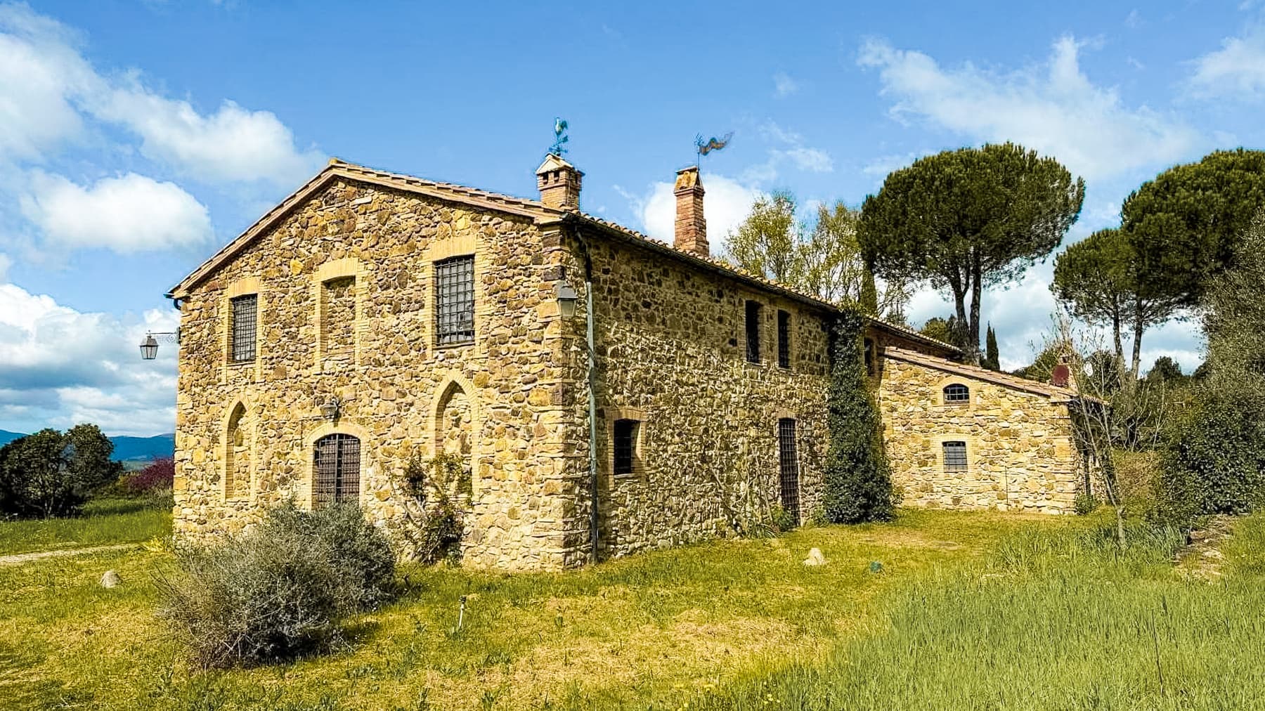 Casale in Toscana con piscina e vista panoramica a Suvereto