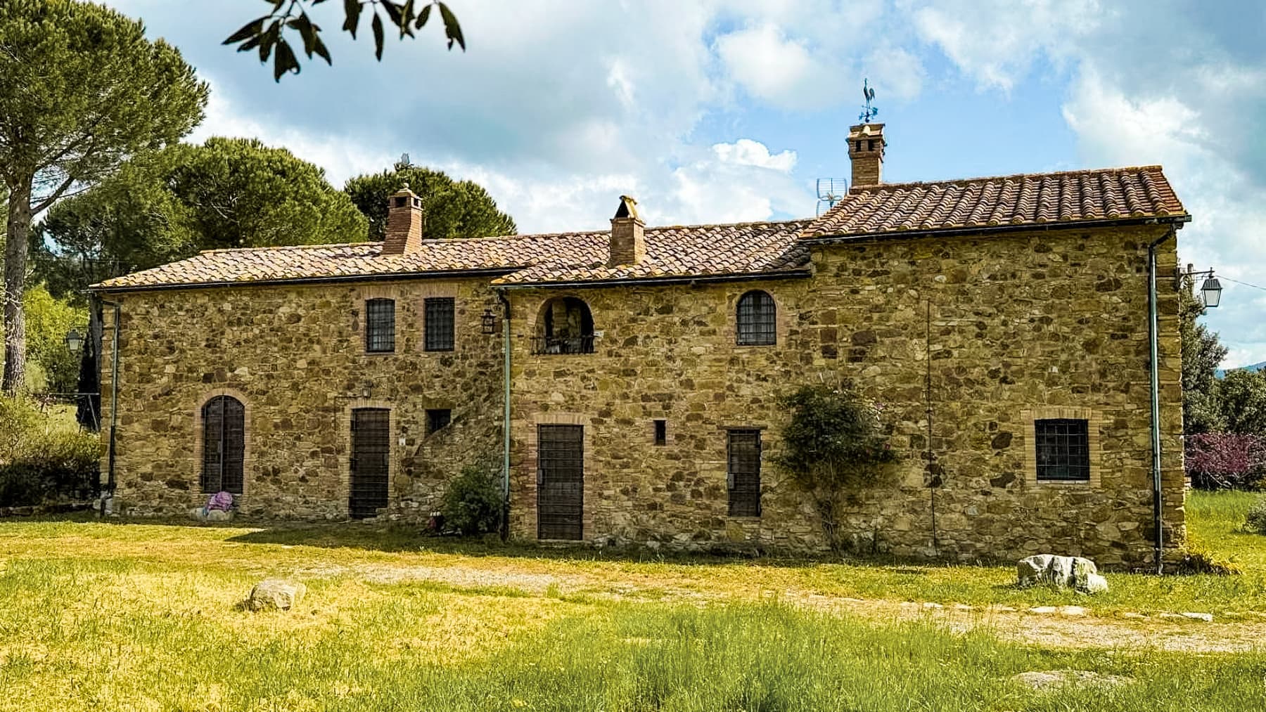 Casale in Toscana con piscina e vista panoramica a Suvereto