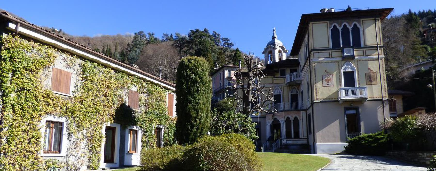 Villa fronte Lago di Como con darsena a Faggeto Lario