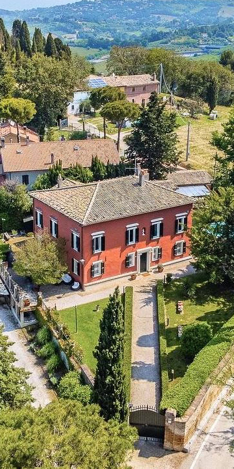 Charming Villa in Pesaro, Marche Region