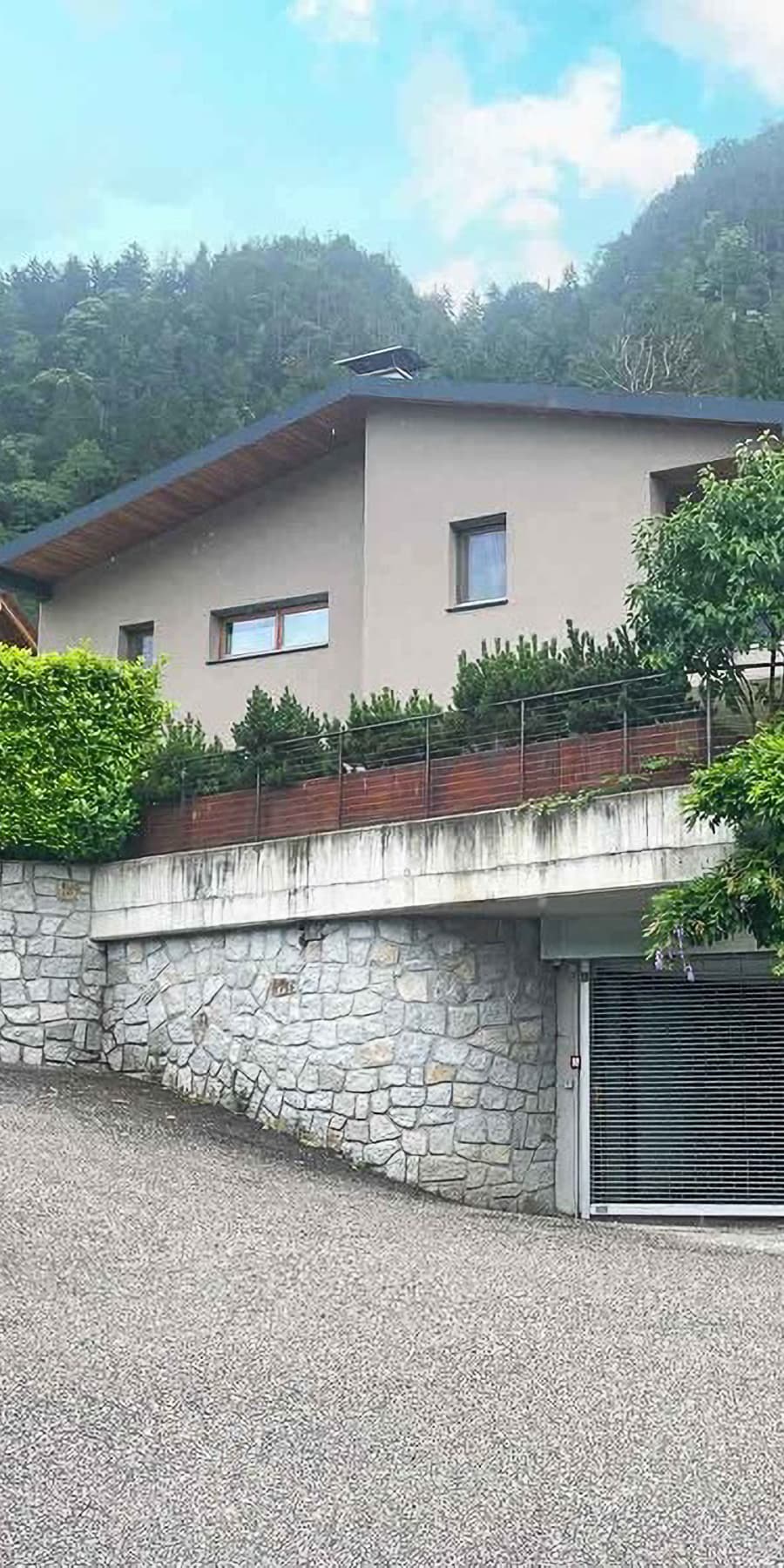 Attico di lusso a Bressanone con ampia loggia panoramica