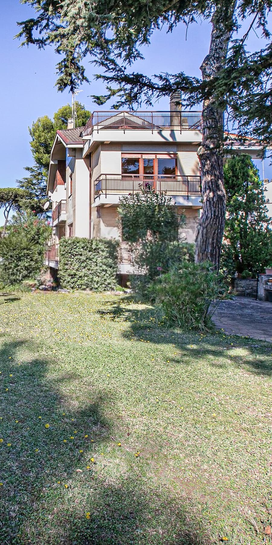 Elegant Villa in Rome, Lazio