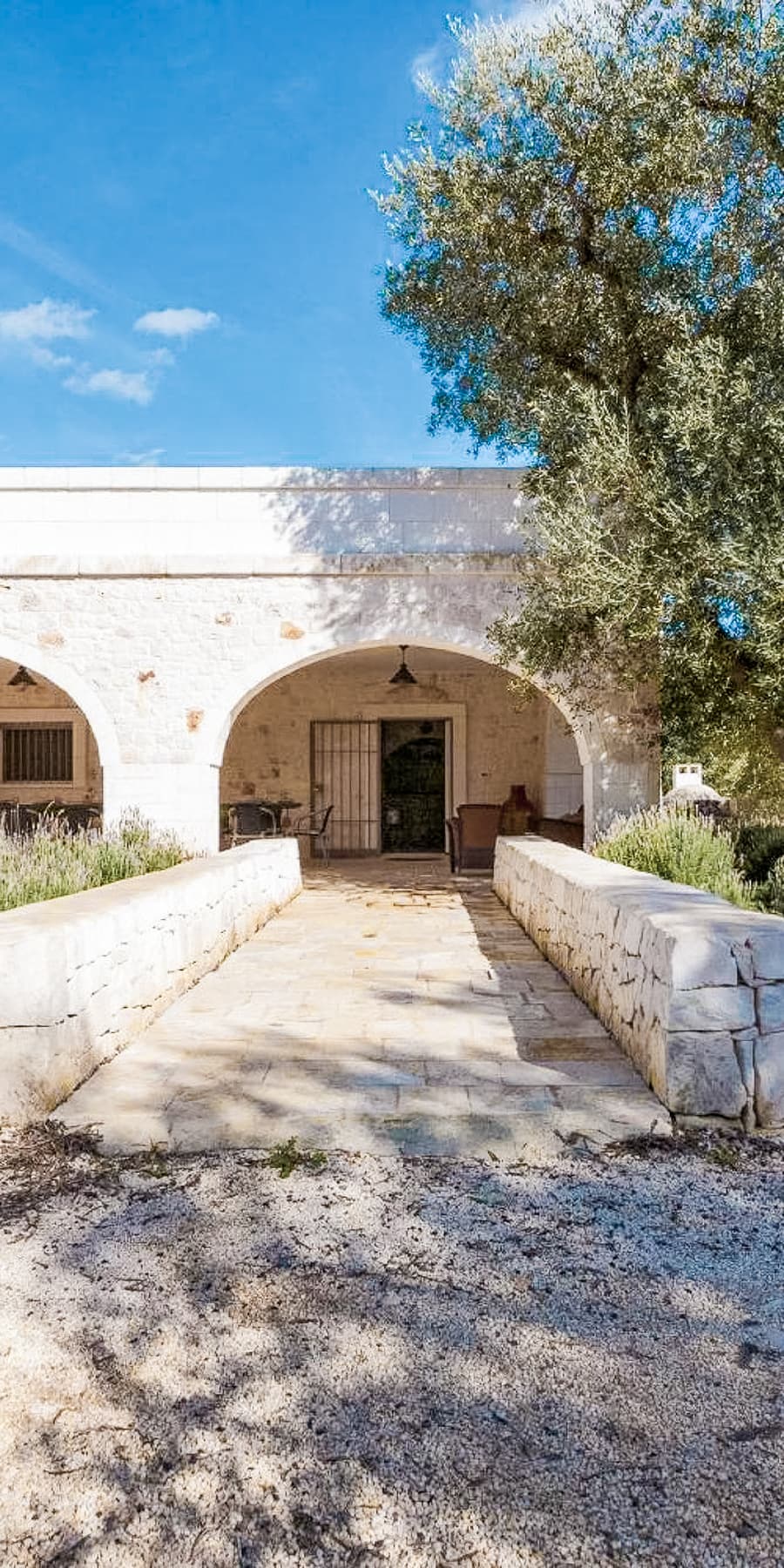 Villa con piscina e trulli a Ostuni, Puglia