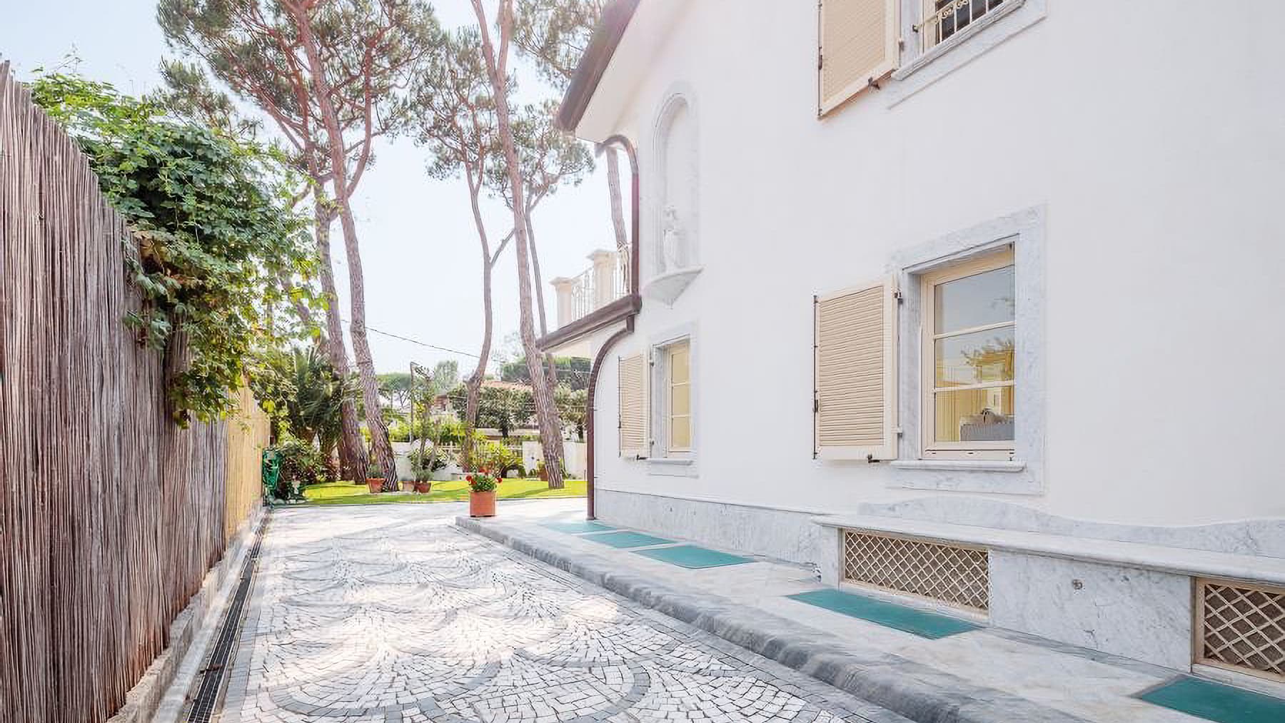 Villa di lusso a Forte dei Marmi, vicino al mare