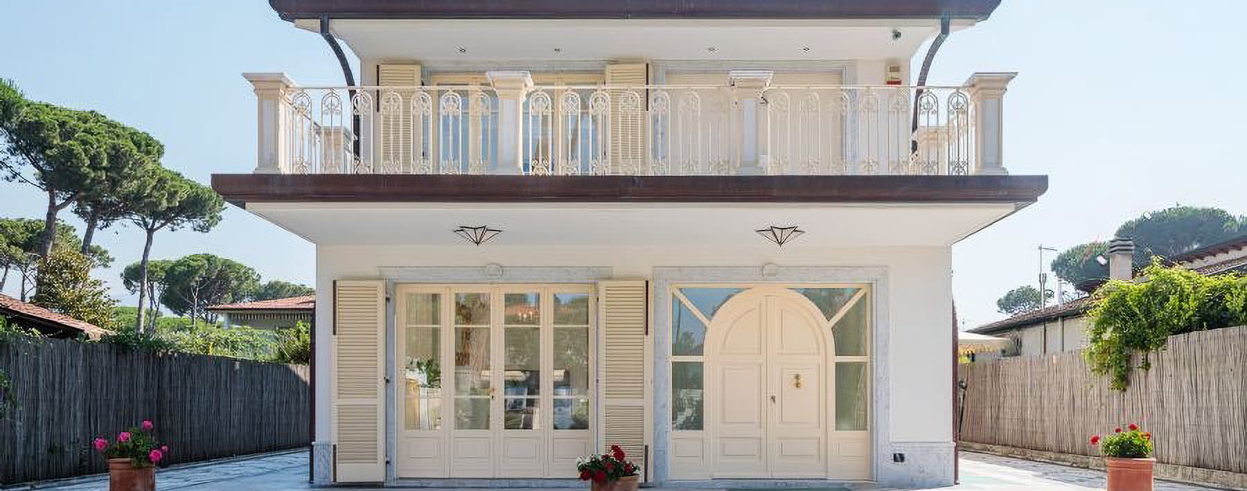 Villa di lusso a Forte dei Marmi, vicino al mare