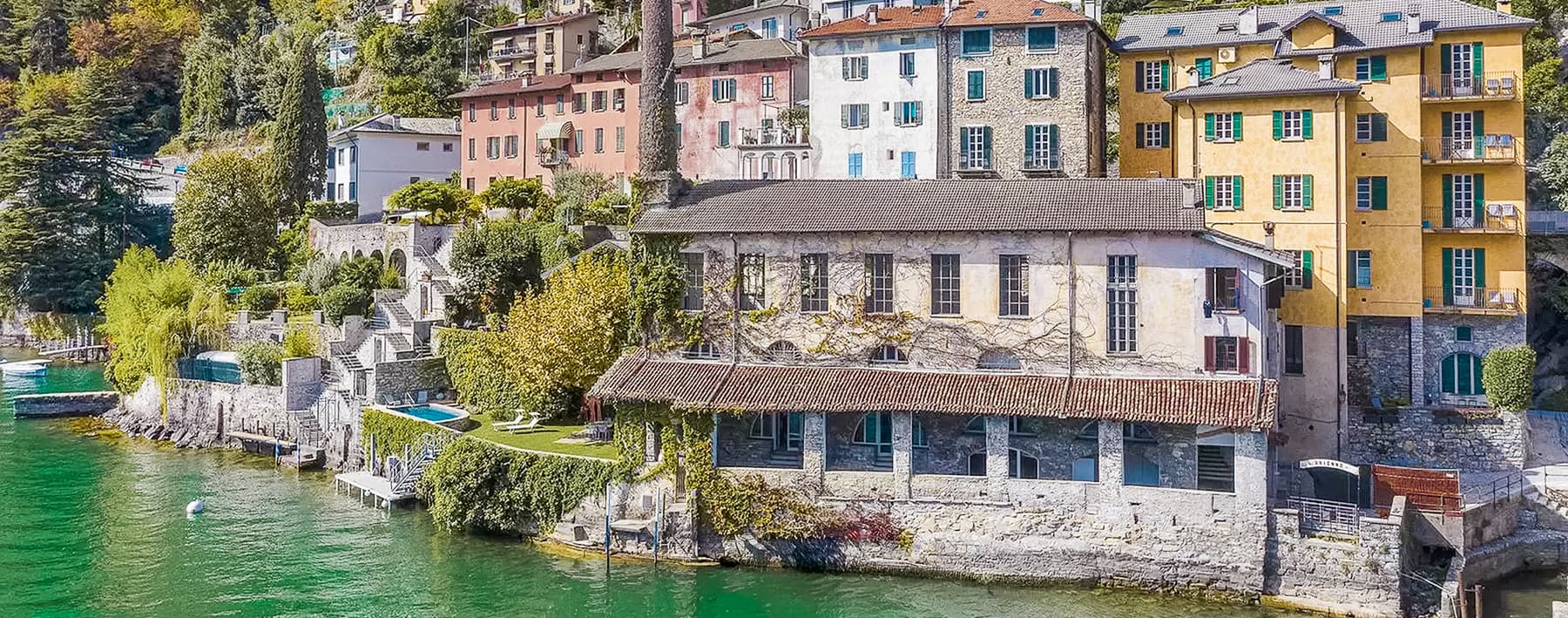 Villa storica pieds dans l'eau sul Lago di Como
