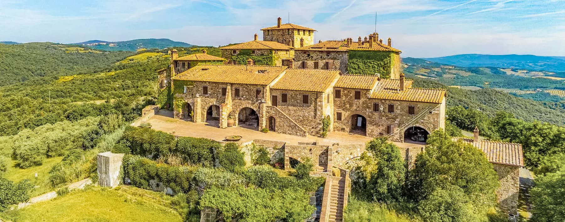 Castello storico in vendita nella splendida Val d’Orcia