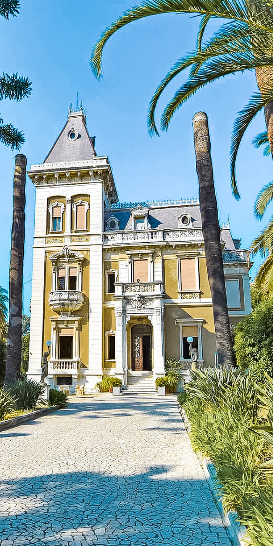 Villa d'Epoca Belle Èpoque in vendita a Sanremo