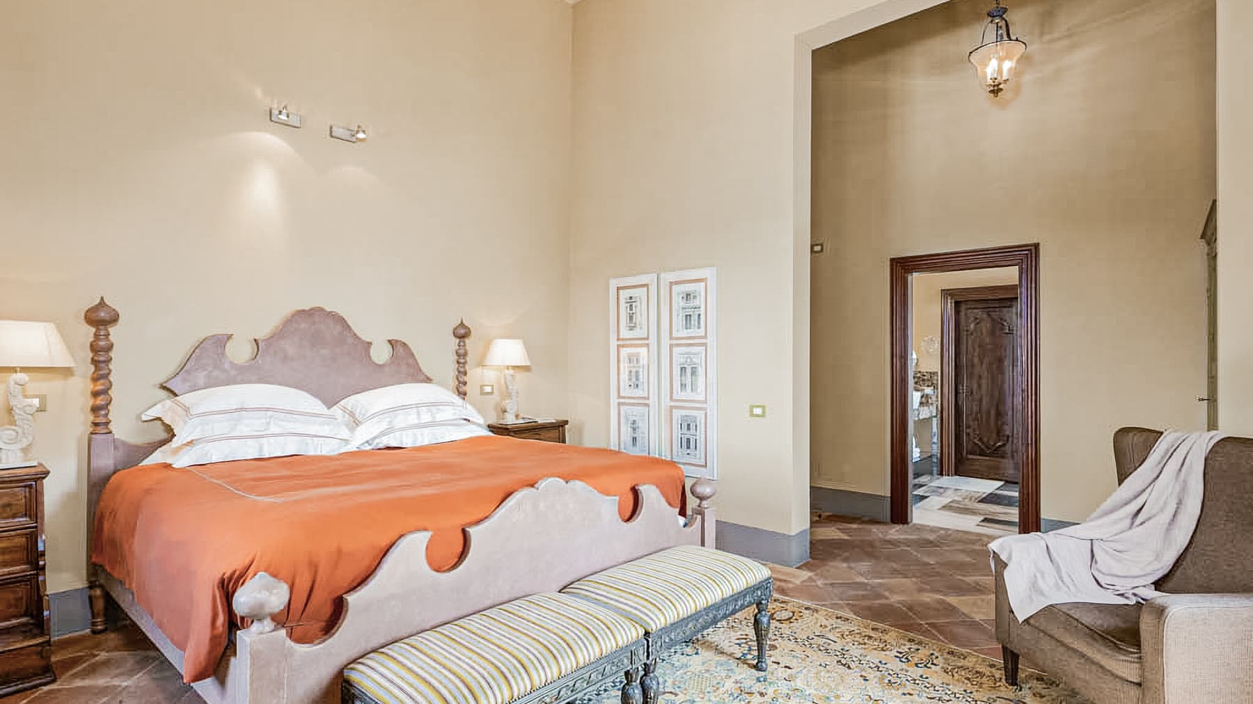 Charming Villa in Casole d'Elsa, Tuscany