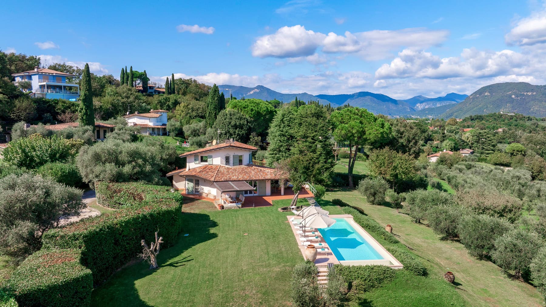 Villa with Pool in San Felice del Benaco, Lake Garda