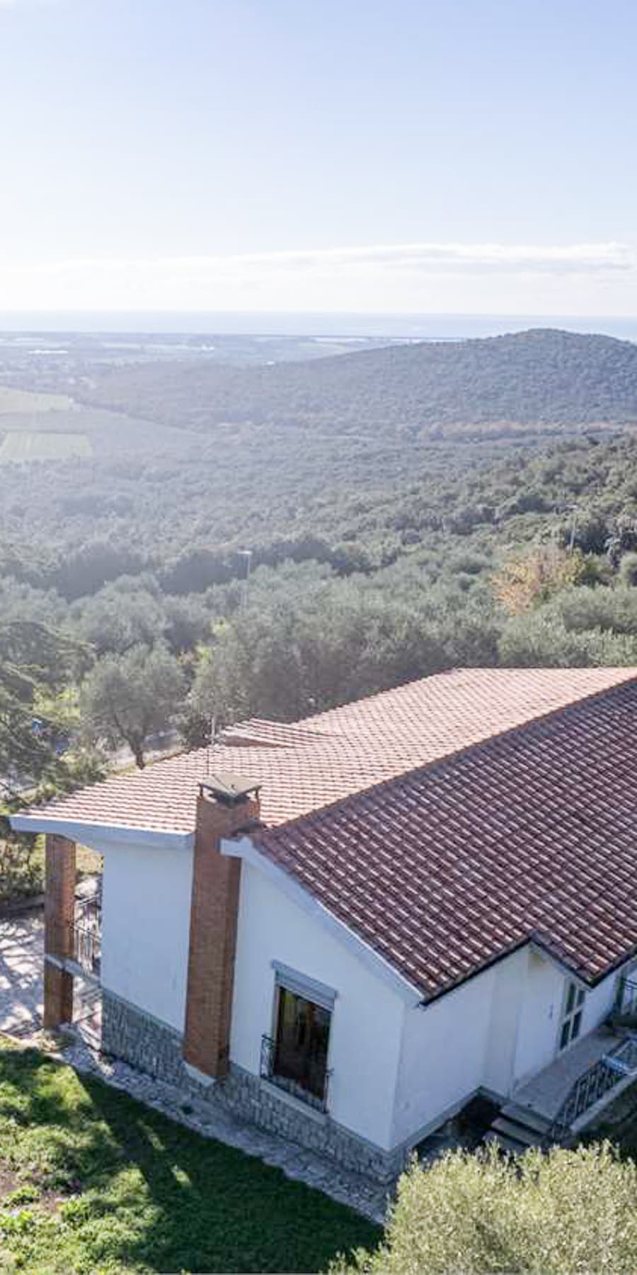 Villa con vista mare e ampio giardino a Capalbio
