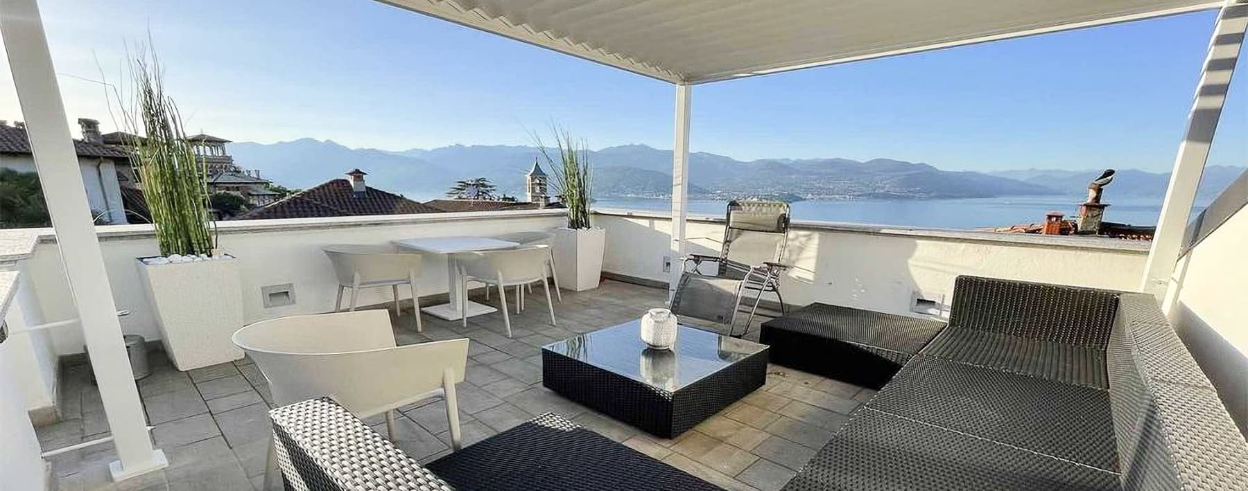Elegant Villa Overlooking Lake Maggiore, Stresa, Piedmont