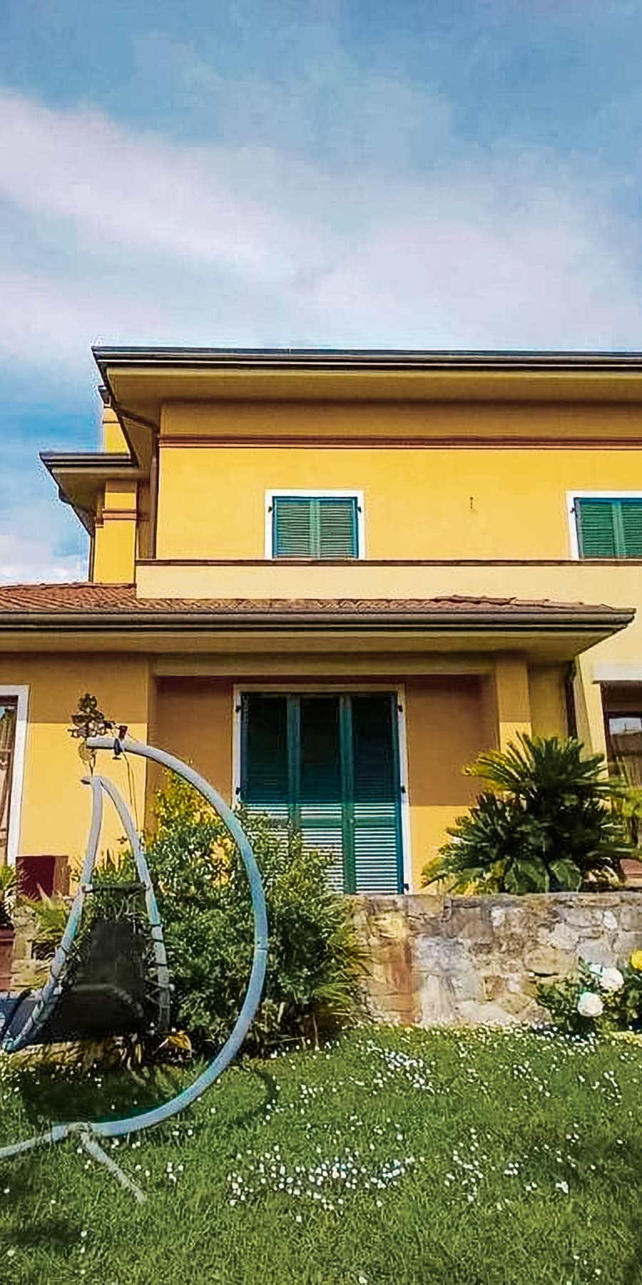 Villa con Giardino e Dependances a Carrara, Toscana