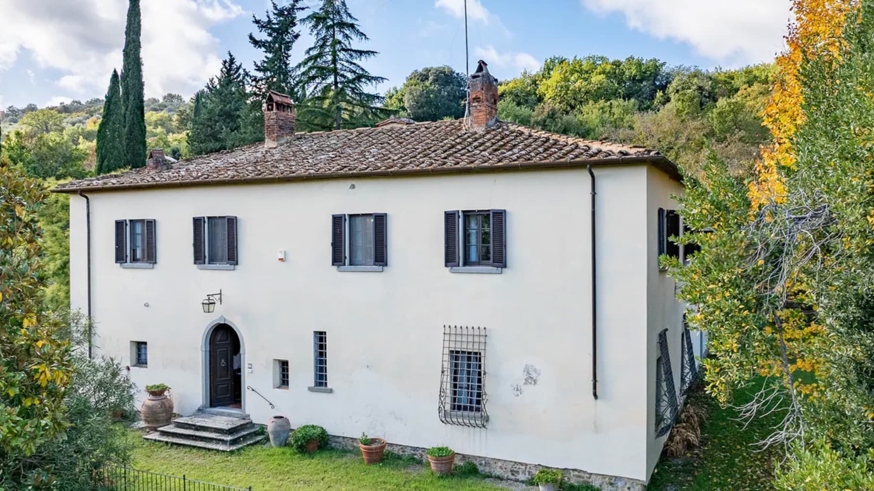 Villa storica con giardino privato in Toscana