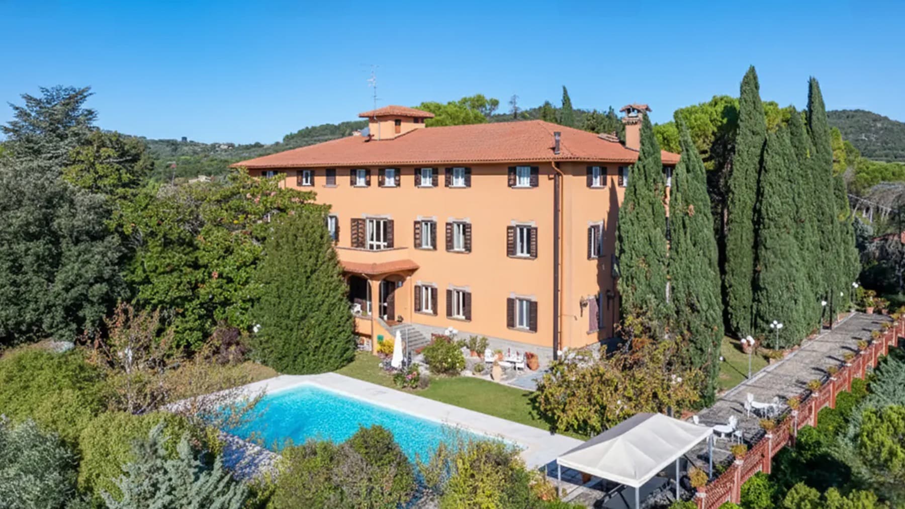 Villa esclusiva con piscina tra le colline di Corciano