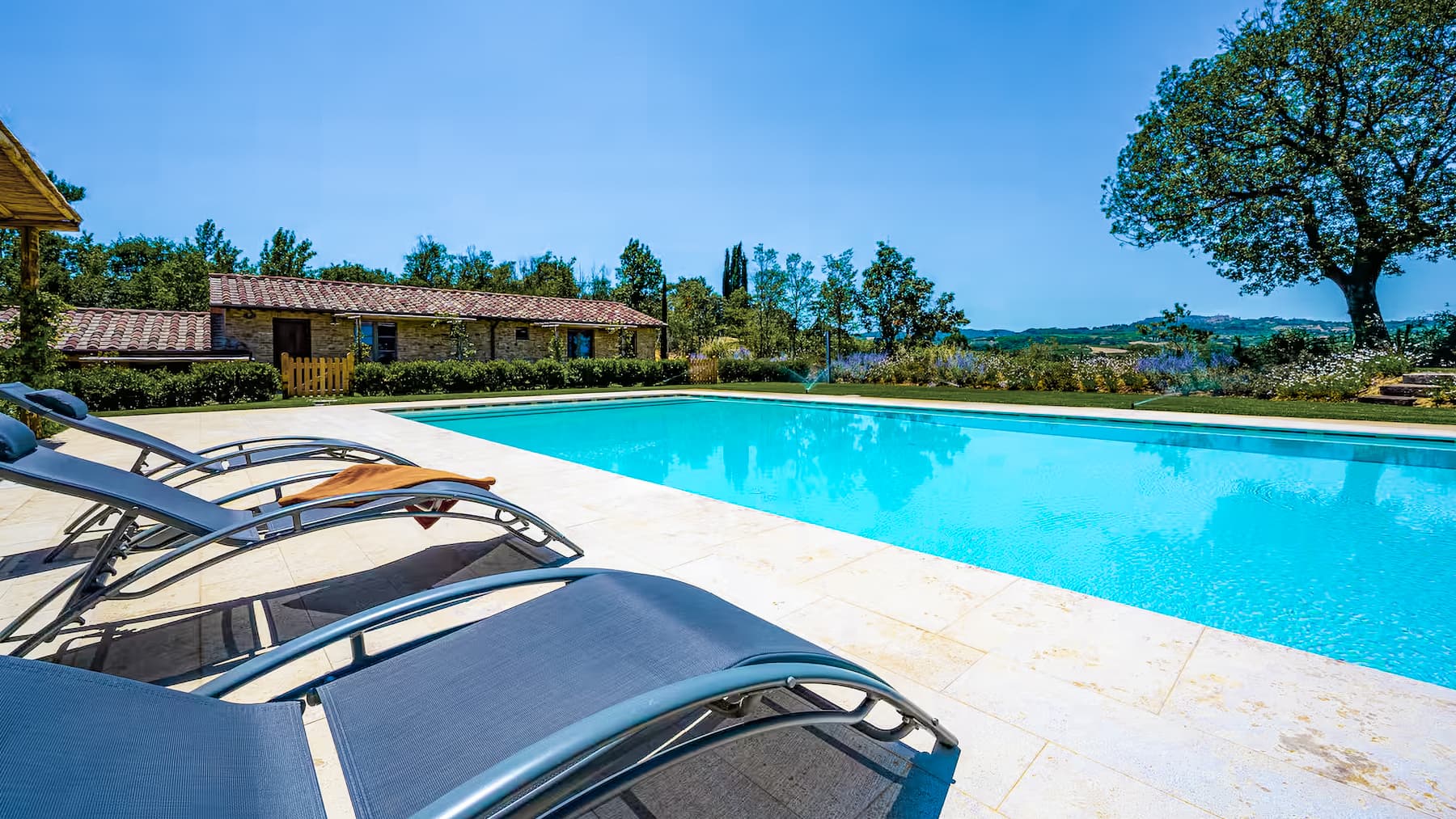 Casale ristrutturato con piscina a Montepulciano, Toscana