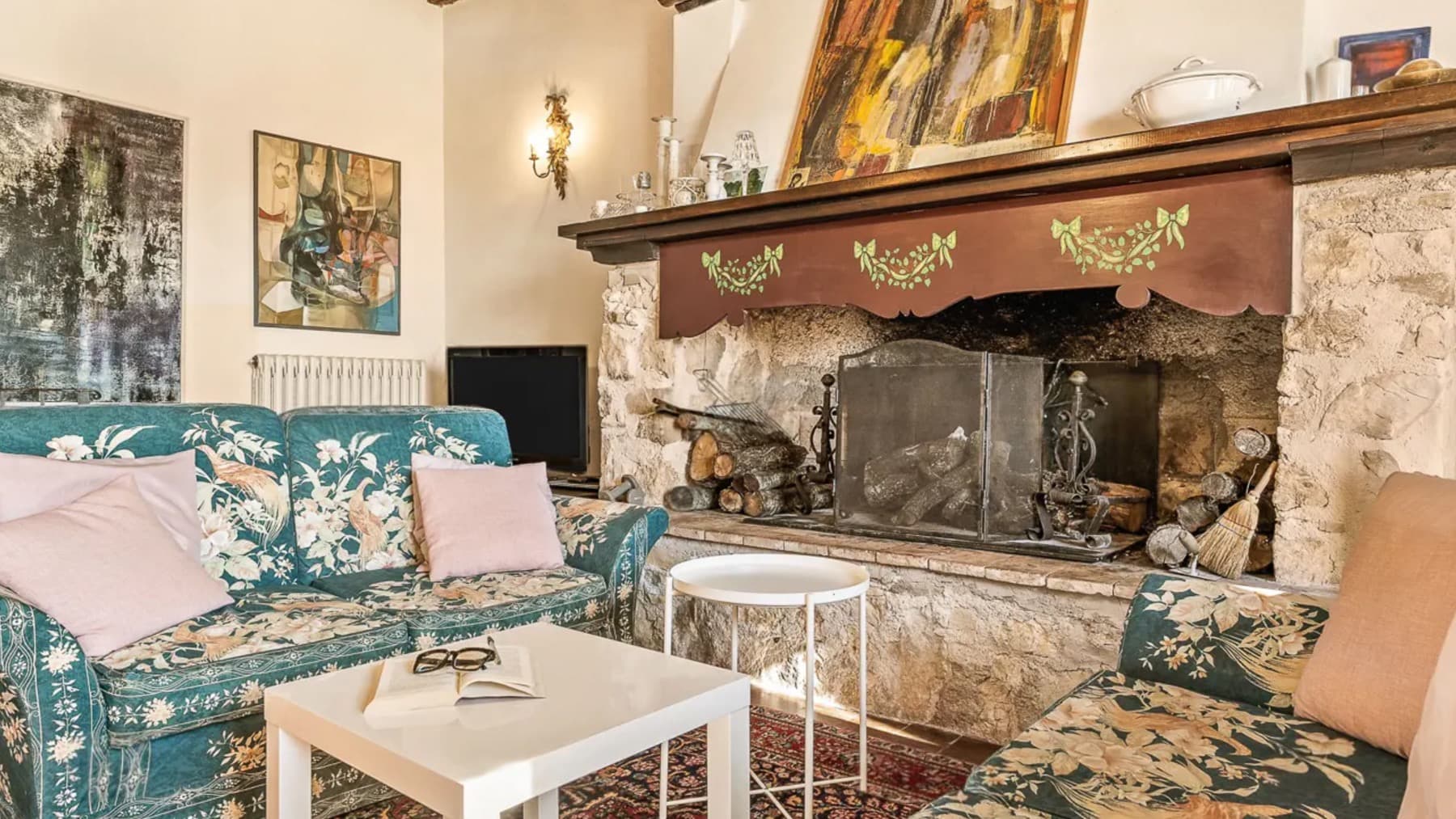 Casale di lusso con piscina a Spoleto, Umbria