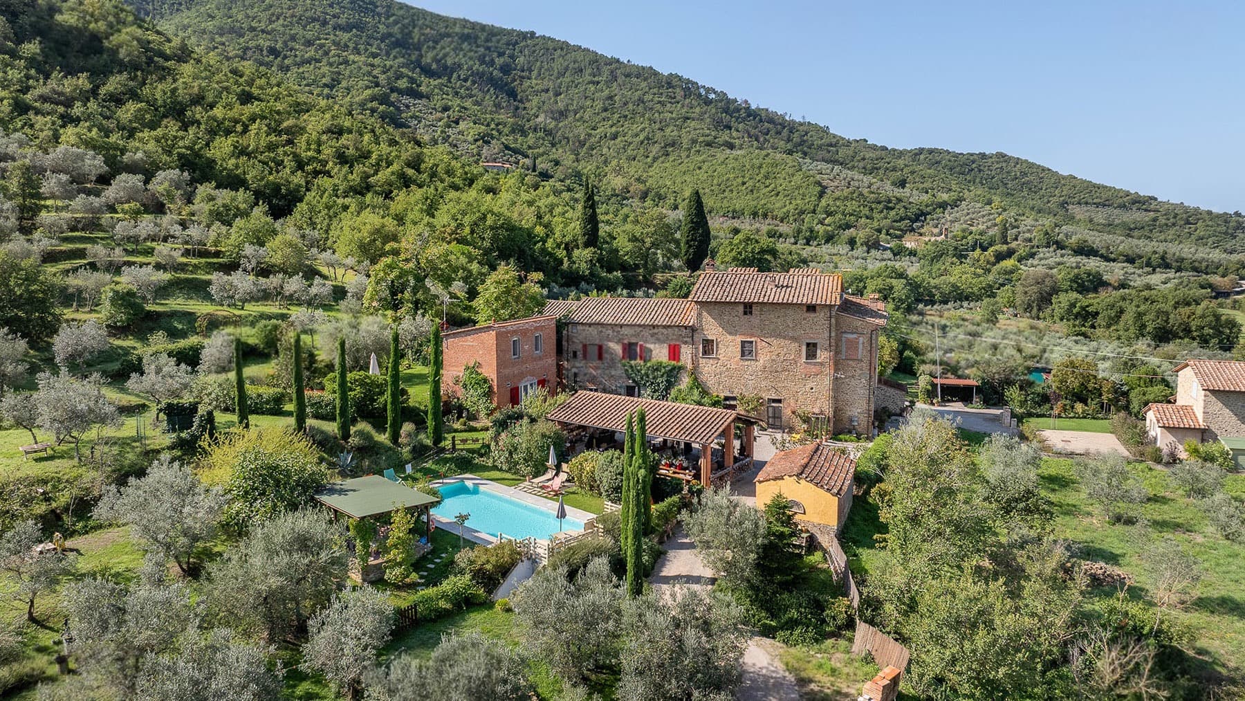 Casale storico a Castiglion Fiorentino, cuore della Toscana