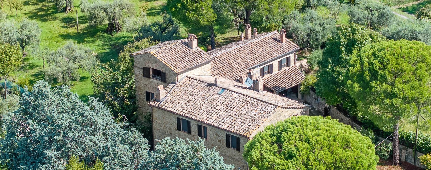Casale in pietra nel cuore naturale dell'Umbria