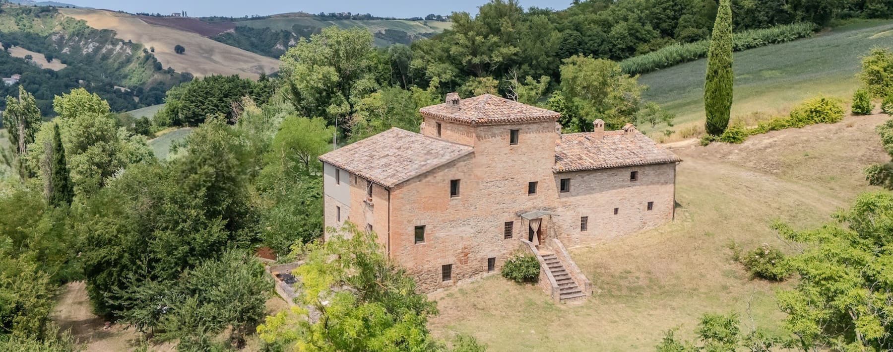 Charming Country House in Urbino, Marche