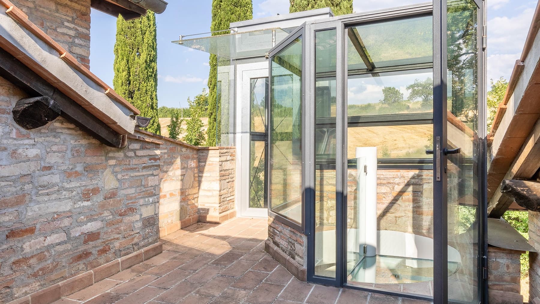 Casale con Piscina e Vigneti a Collazzone, Umbria