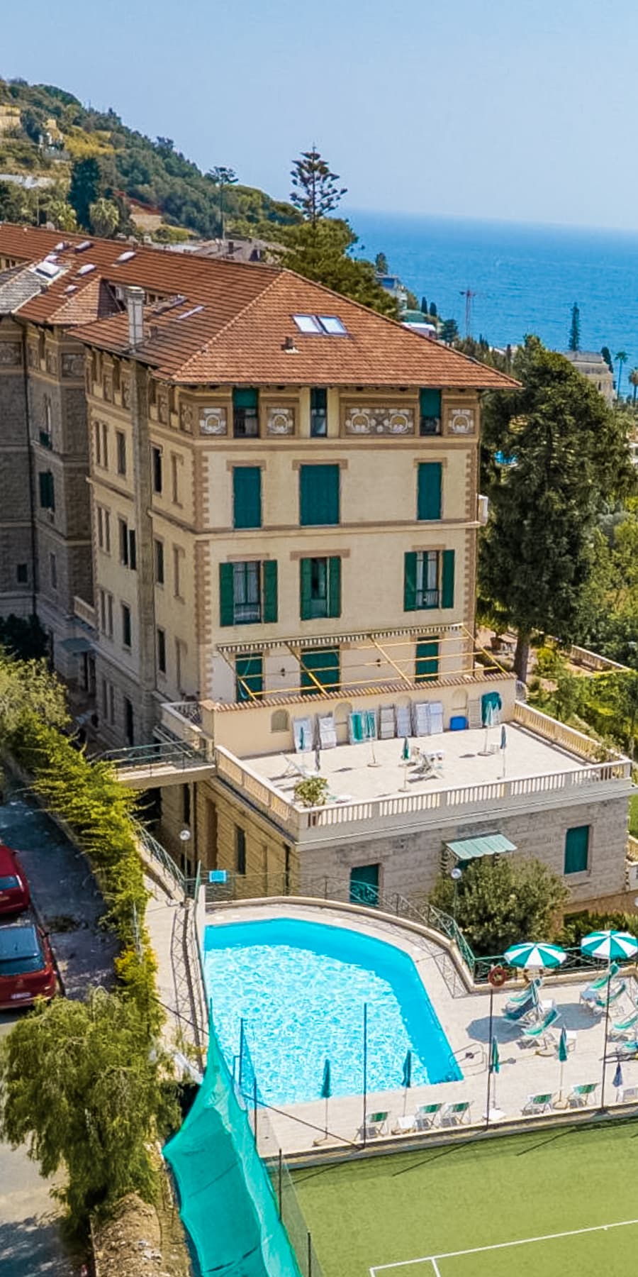 Appartamento Trilocale Elegante a Ospedaletti, Liguria