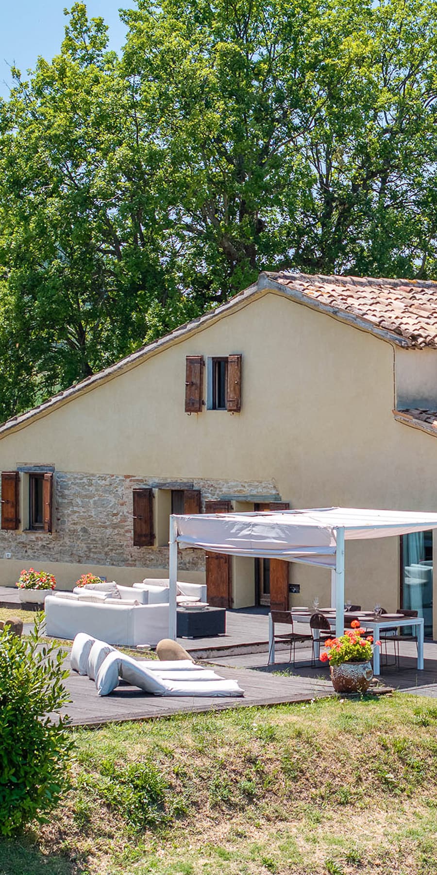 Rustic Country House in Vallefoglia, Marche Region