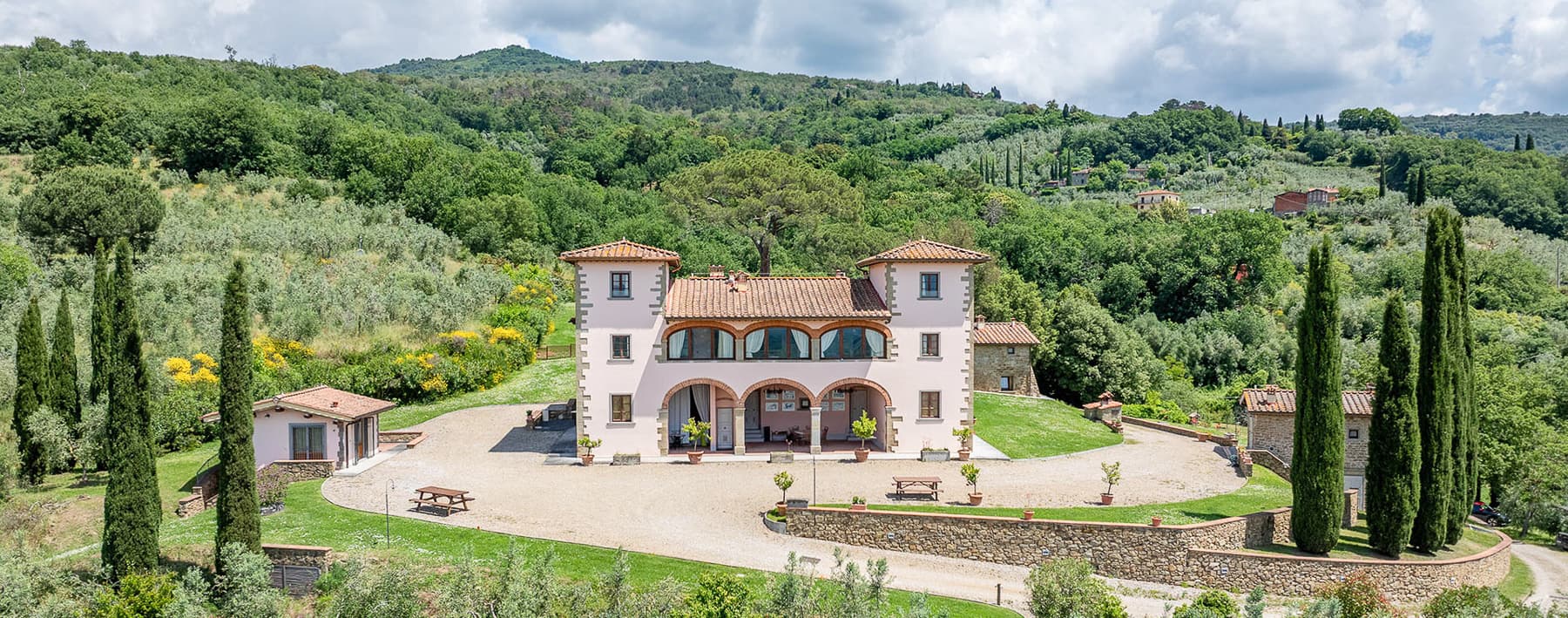 Villa Leopoldina storica in Toscana, Loro Ciuffenna