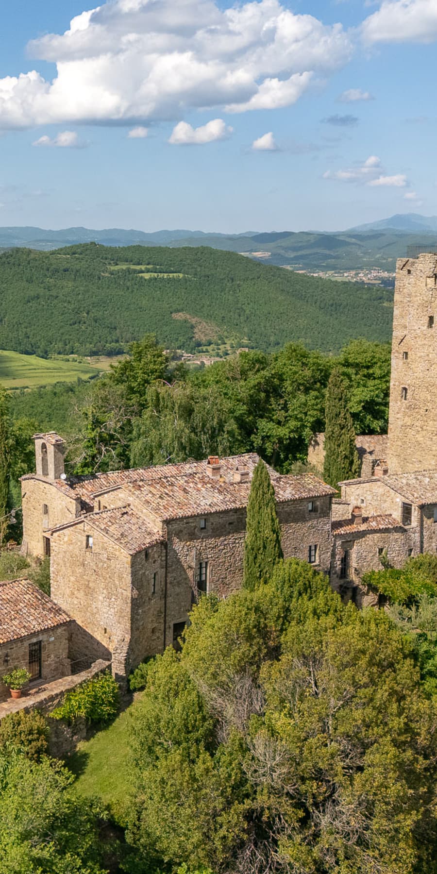 Tenuta-Complesso in Umbria con vista panoramica unica