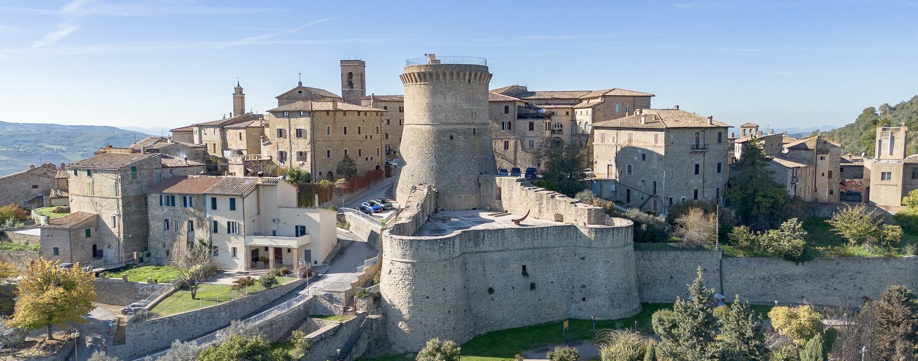 Palazzo storico nel borgo di Gualdo Cattaneo, Umbria