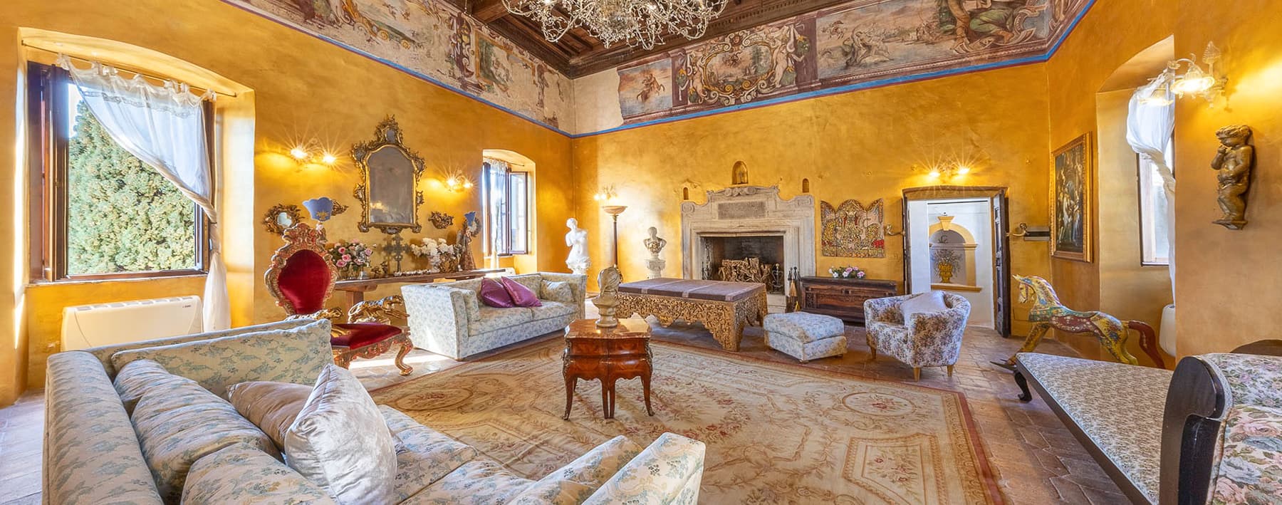 Palazzo storico ad Acquasparta con piscina e charme