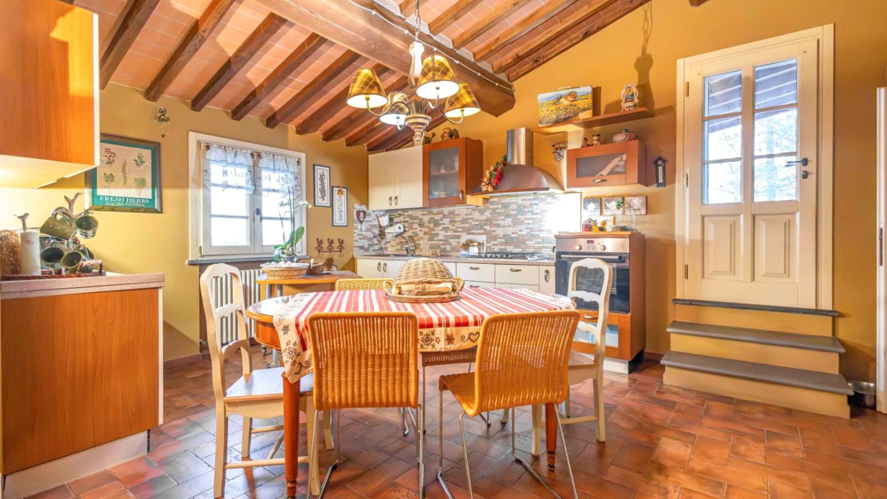 Villa a Fucecchio nel cuore della Toscana