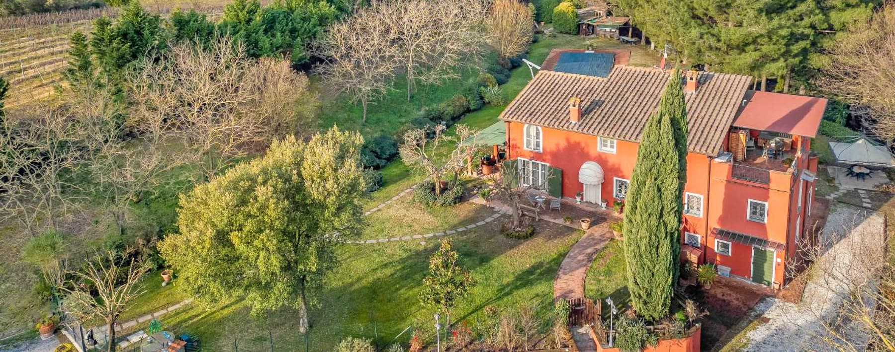 Villa a Fucecchio nel cuore della Toscana