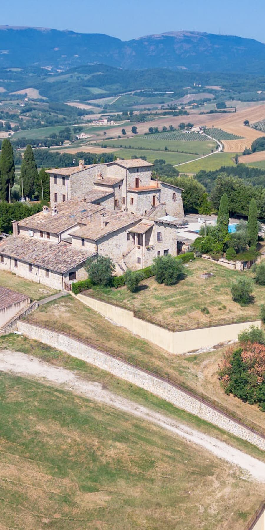 Tenuta storica Poggio del Vescovo a Spoleto, Umbria