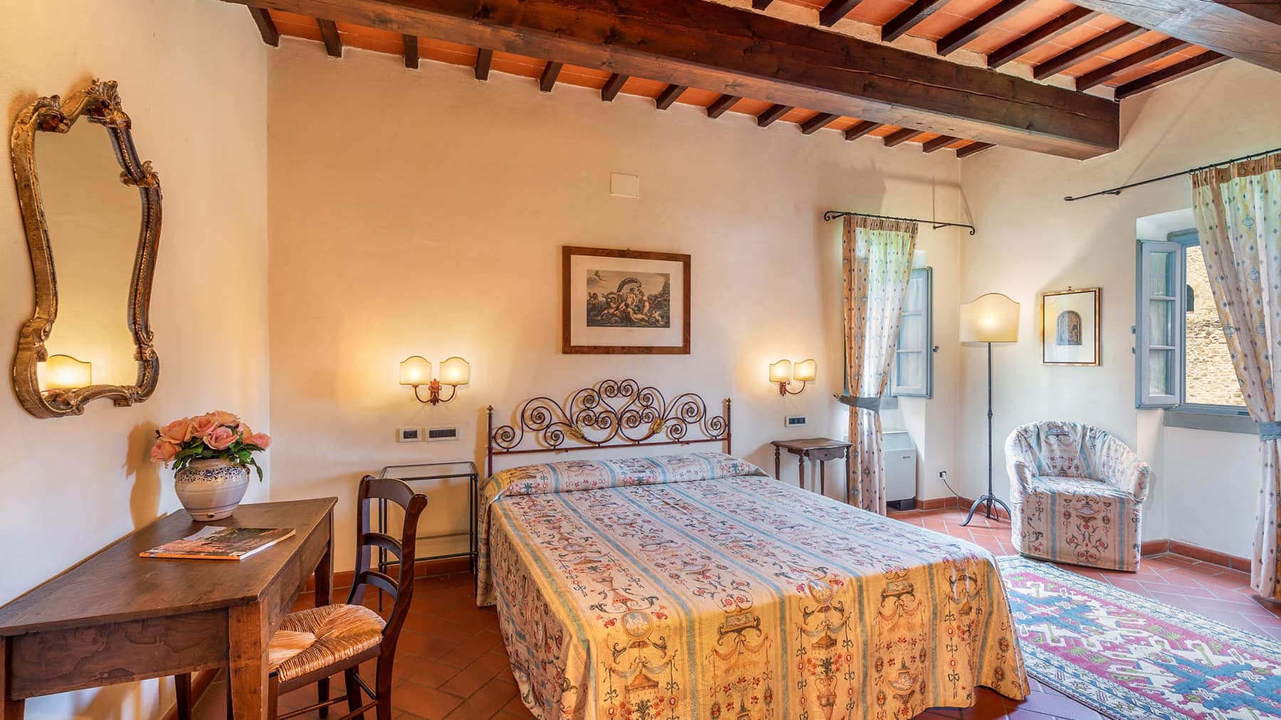 Villa storica in Toscana tra le colline di Arezzo