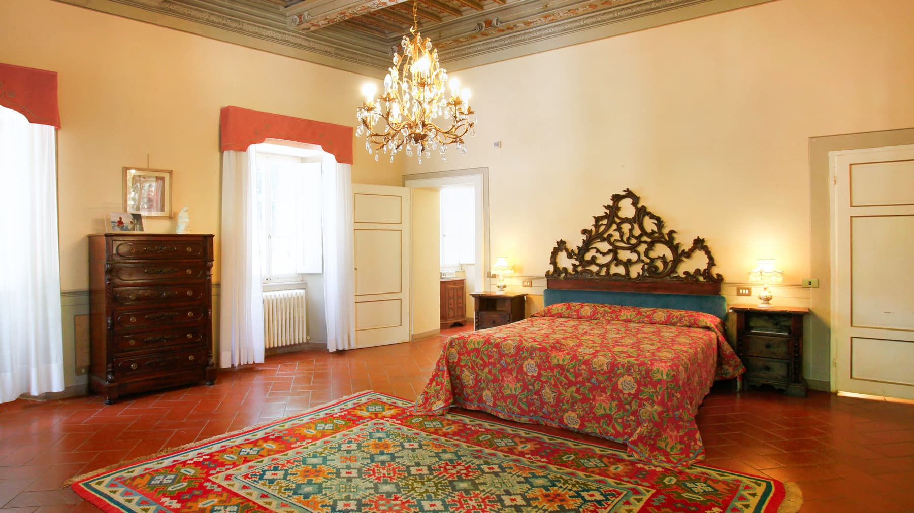 Villa storica con parco e piscina a Cortona, Toscana