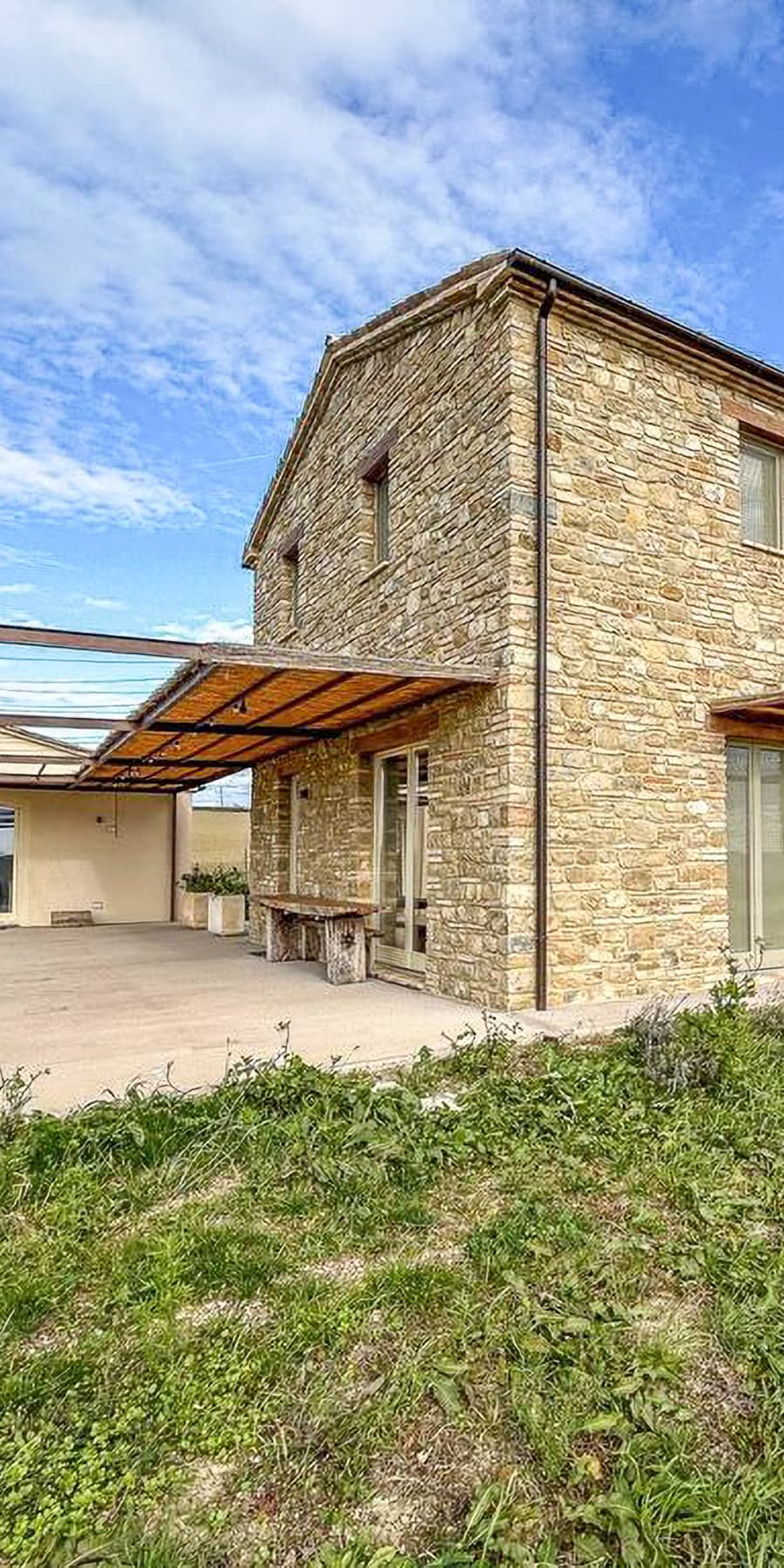 Rustic Country House in Cingoli, Marche Region