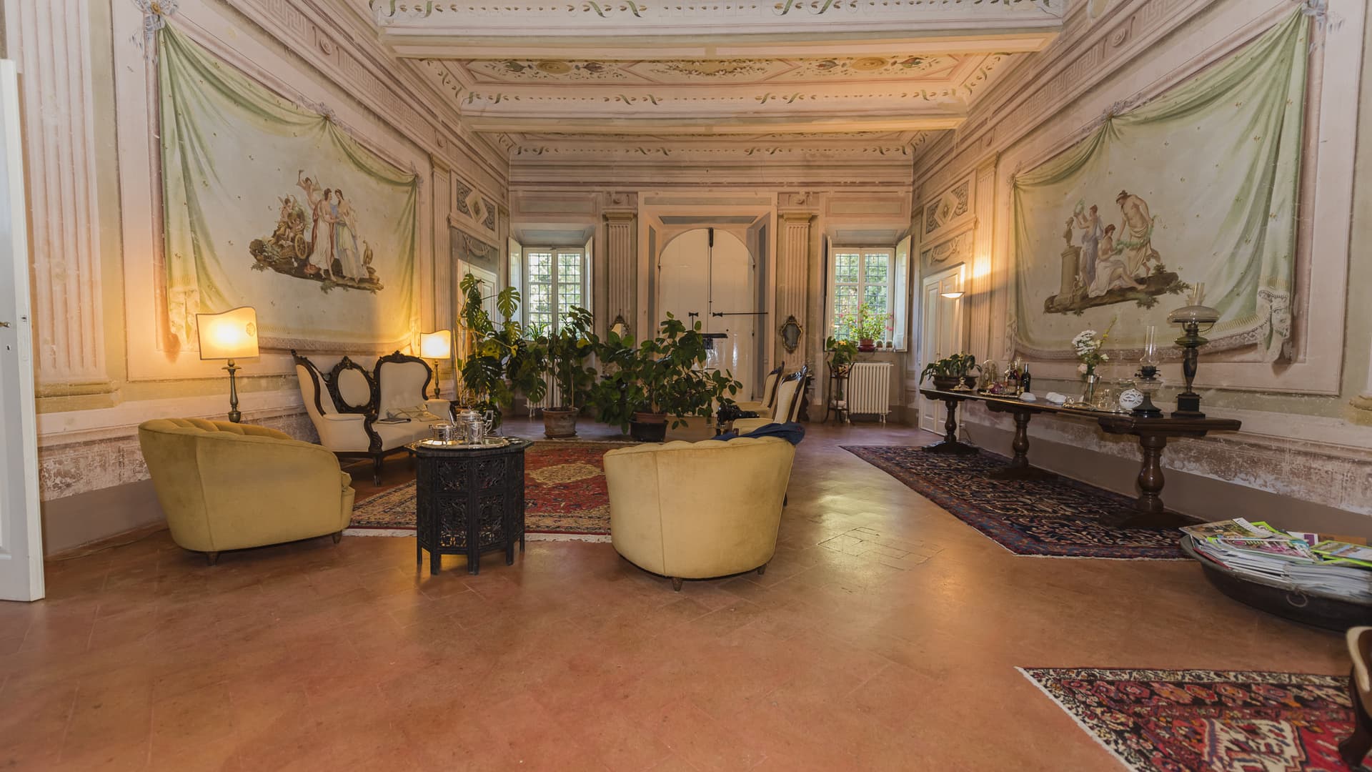 Villa signorile affrescata a San Giuliano Terme, Toscana
