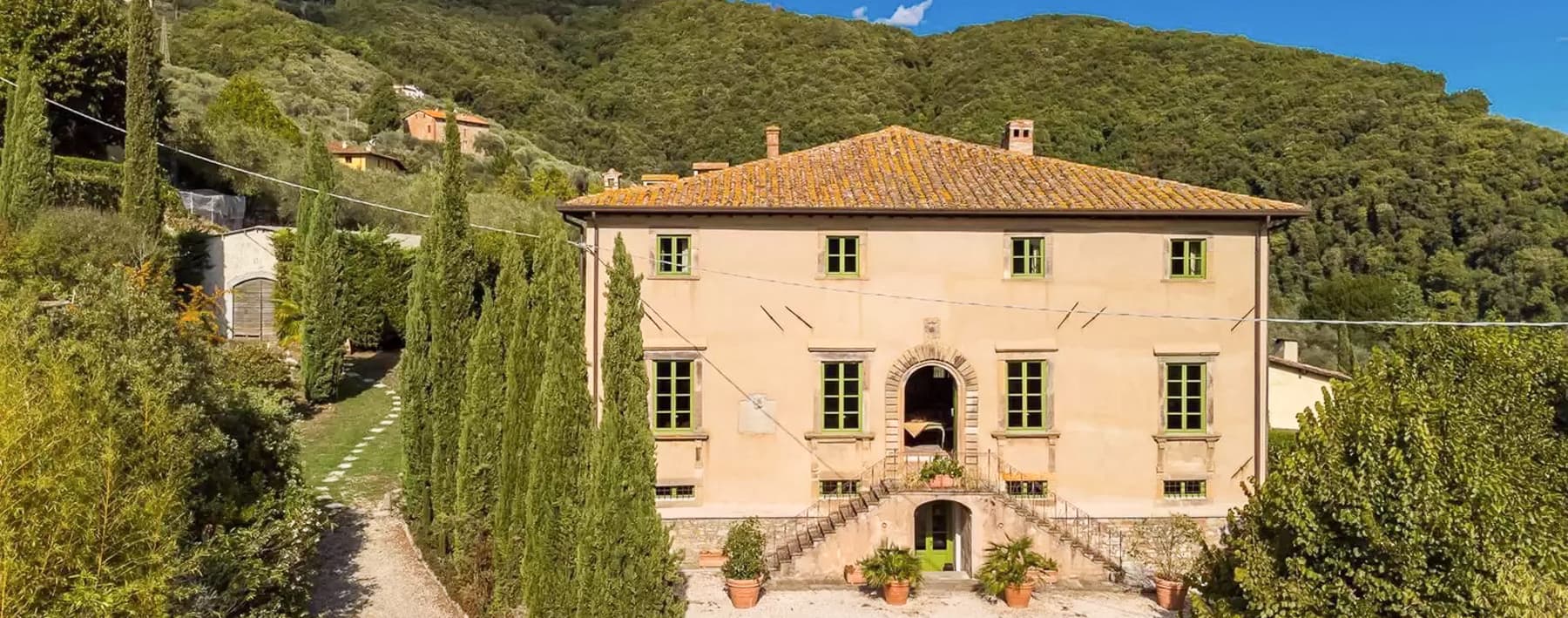 Villa storica con piscina sulle colline di Lucca