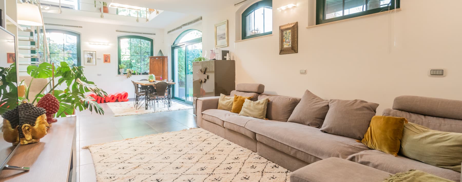 Loft esclusivo con giardino privato a Busto Arsizio