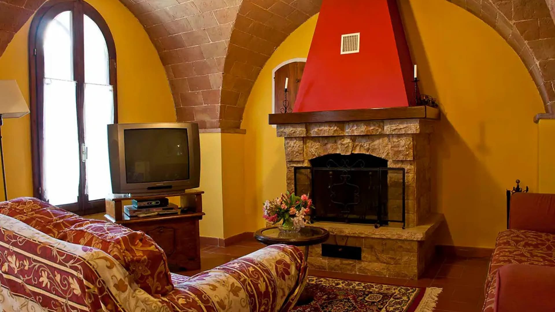 Charming Country House in Volterra, Tuscany