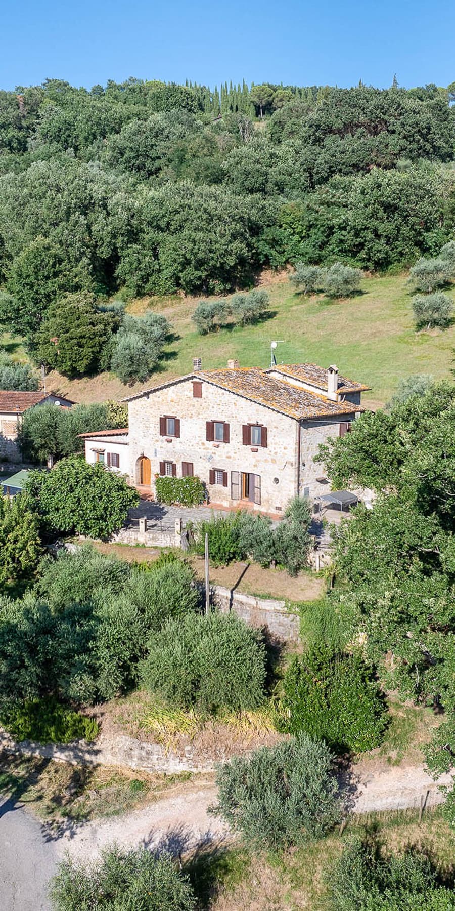 Casale in pietra con vista panoramica ad Assisi, Umbria